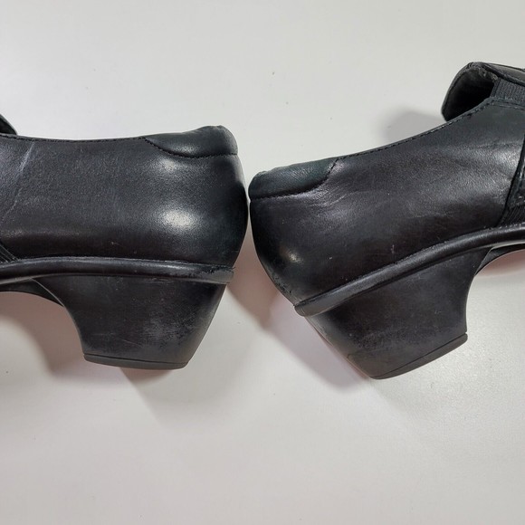 Clark's Bendables Womens Size 8.5 Black Leather Heeled Slip On Casual Dress Shoe - Picture 9 of 14